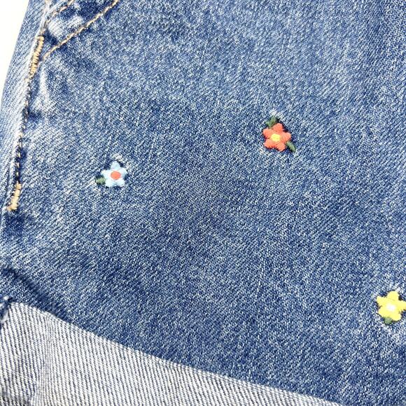 Baby Gap Denim Embroidered Flower Shorts Overalls - Picture 2 of 4